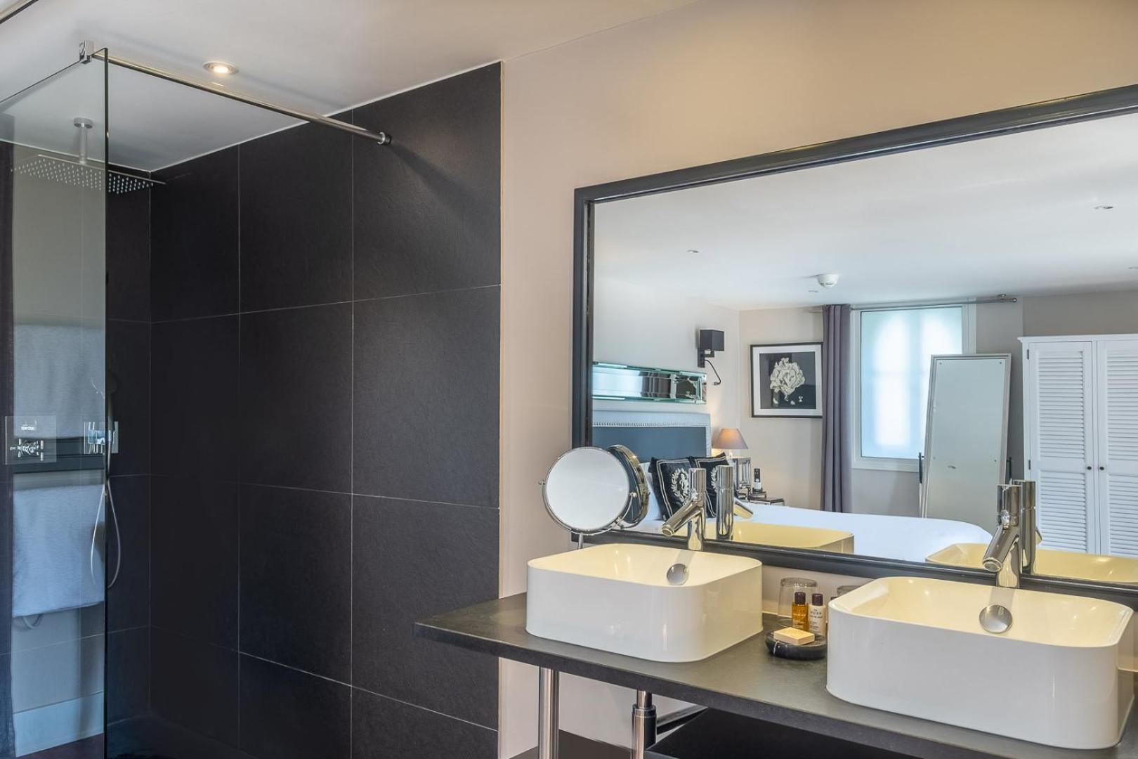 Jacuzzi Terrace Room Park View